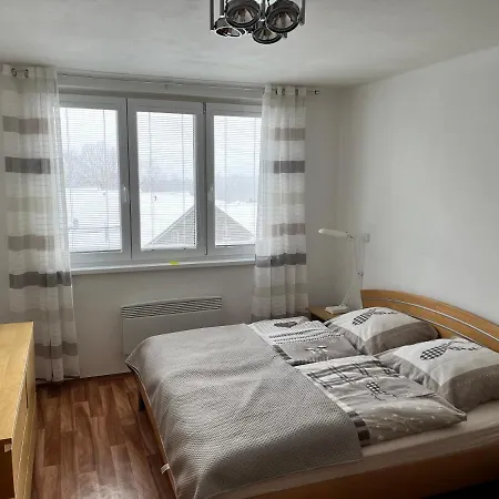 Apartment Apartman Strazny Strazny